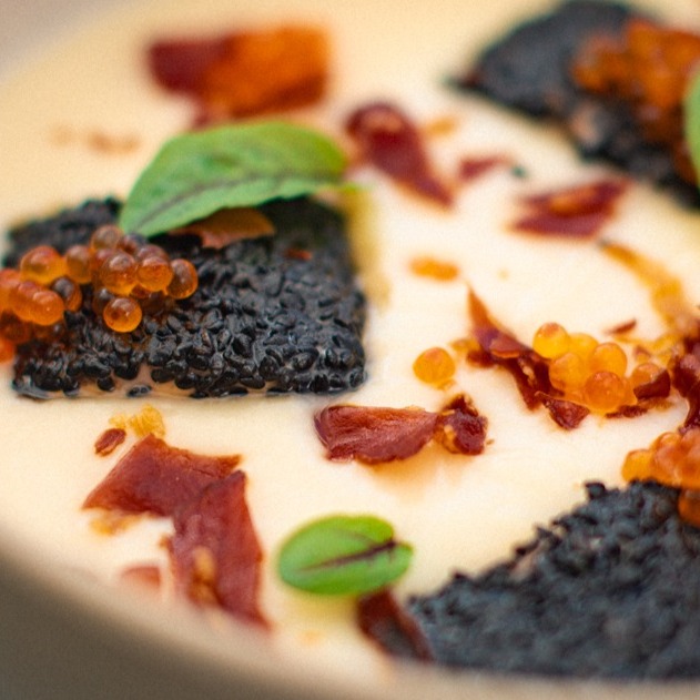 Bianco,nero e fumo Monte Isola